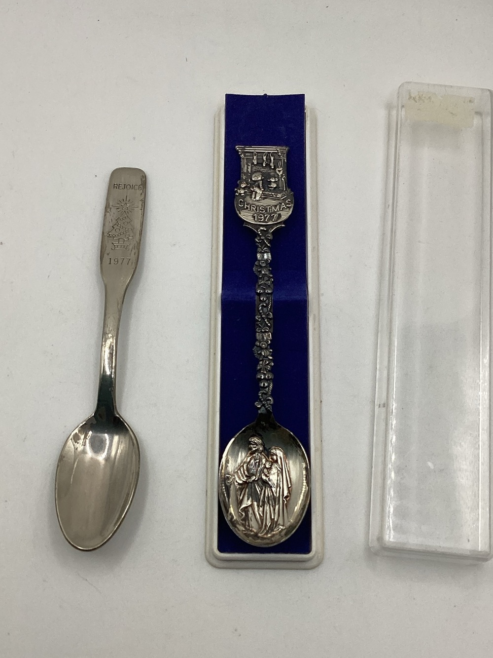 Silver-Tone Christmas 1977 Decorative Spoons - Holiday Collectible. Set 2